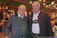 Edi Reinbold (li.), Filserbuam in der Schönheitskönigin auf der Oidn Wiesn am Oktoberfest in München 2018