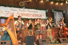 Schladl Musi, Schönheitskönigin 5. Tag auf der Oidn Wiesn am Oktoberfest in München 2018