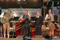 Schleudergang und Jürgen Kirner (2. von re.), Tag 6 im Volkssängerzelt zur Schönheitskönigin auf der Oidn München 2019