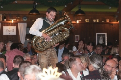 Schleudergang, Tag 6 im Volkssängerzelt zur Schönheitskönigin auf der Oidn München 2019