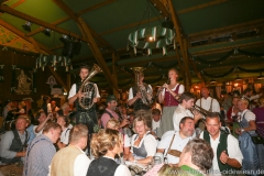 Kapelle Kaiserschmarrn, Schönheitskönigin 7. Tag auf der Oidn Wiesn am Oktoberfest in München 2018