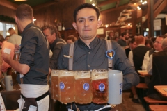 Der 8. Tag im Volkssängerzelt zur Schönheitskönigin auf der Oidn Wiesn in München 2019