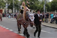 Trachten- und Schützenzug am Oktoberfest in München 2018