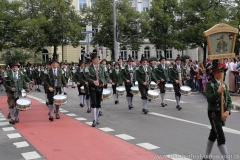 Trachten- und Schützenzug am Oktoberfest in München 2018