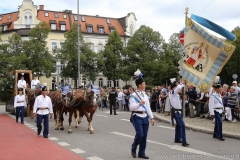 Trachten- und Schützenzug am Oktoberfest in München 2018