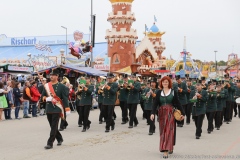 Trachten- und Schützenzug am Oktoberfest in München 2019