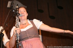 Dellnhauser  Musikanten, Tag 10 im Volkssängerzelt Schützenlisl auf der Oidn Wiesn am Oktoberfest in München 2022