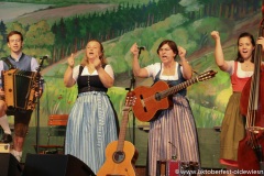 ZechFreiStil, Tag 11 im Volkssängerzelt auf der Oidn Wiesn am Oktoberfest in München 2022