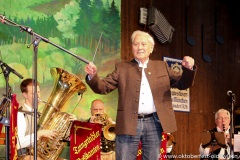 Albert Bichlmeier, Tag 13 im Volkssängerzelt Schtzenlisl auf der Oidn Wiesn am Oktoberfest in München 2022