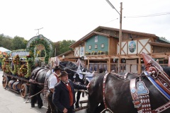 Tag 14 im Volkssängerzelt Schützenlisl auf der Oidn Wiesn am Oktoberfest in München 2022