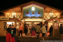 Tag 7 im Volkssängerzelt Schützenlisl auf der Oidn Wiesn am Oktoberfest in München 2022