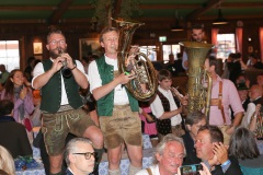 Kapelle Kaiserschmarrn, Tag 9 im Volkssängerzelt Schützenlisl auf der Oidn Wiesen am Oktoberfest in München 2022