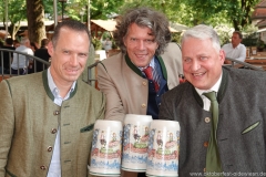 Peter Inselkammer, Kruggestaler Maximilian Fliessbach Künstlername "Marsilius", Christian Schottenhamel (von li. nach re.), Vorstellung Wirtekrug am Nockherberg in München 2018