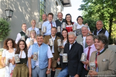 Oktoberfestwirte präsentieren den Wirtekrug am  Nockherberg in München 2019