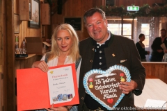 Kerstin Münch und Josef Schmid, Ehrung der Wiesn Jubilare beim Fisch Bäda am Oktoberfest in München 2018