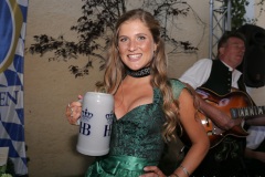 Vanessa Teske, Wiesn Playmate im Park-Cafe in München 2021