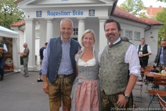 Dr. Michael Möllere (li.), Christian Lehner (re.), Wiesnbierprobe im Bad am Bavariaring  in München .2019