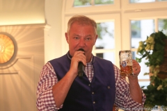 Rolf Dummert, Wiesnbierprobe im Bad am Bavariaring  in München .2019