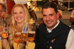 Veronika Ostler und Bernd Käußel, Wiesnbierprobe im Bad am Bavariaring  in München .2019