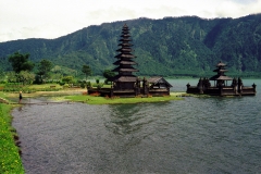 Bratan - Bali - Indonesia - 1993 - Foto: Ole Holbech