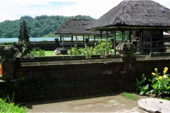 Bratan - Bali - Indonesia - 1993 - Foto: Ole Holbech