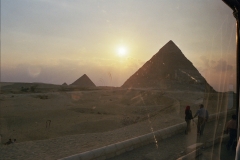 Giza pyramids - Egypt - 2002 - Foto: Ole Holbech