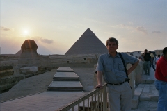 Giza pyramids - Egypt - 2002 - Foto: Ole Holbech