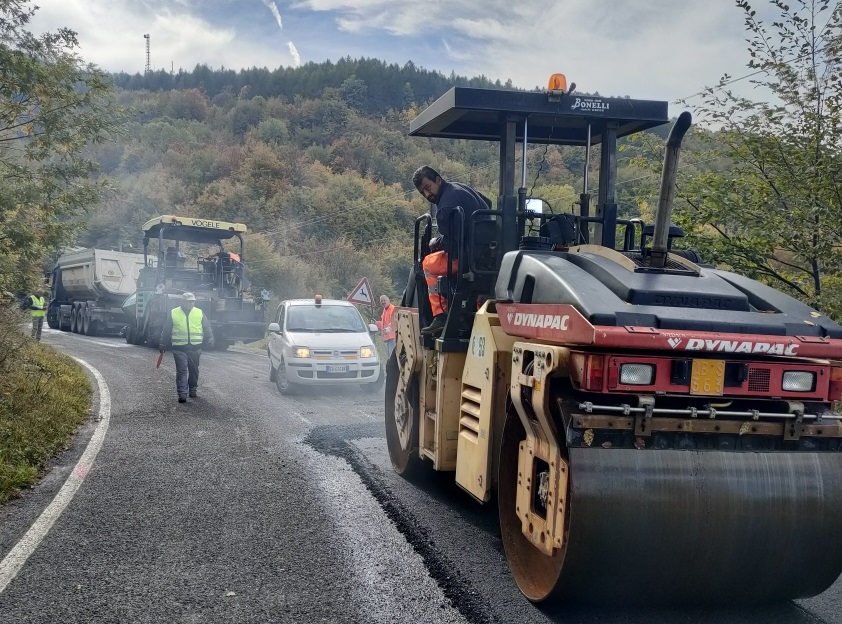 Iniziati I Lavori Di Asfaltatura Della Provinciale Sp89 Brallo Di ...