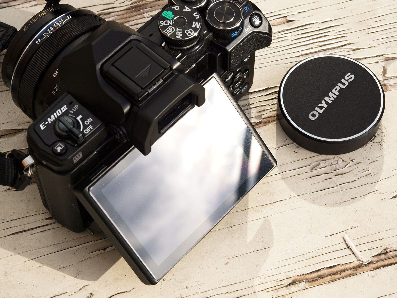 Olympus OM-D E-M10 III - A street photographer