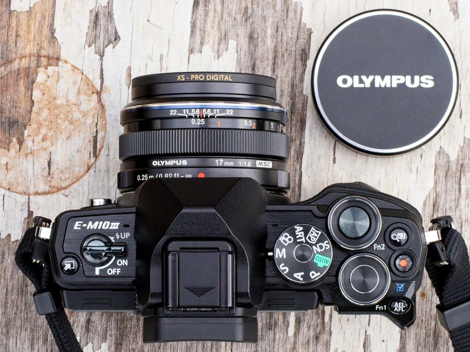 Olympus OM-D E-M10 III - A street photographer