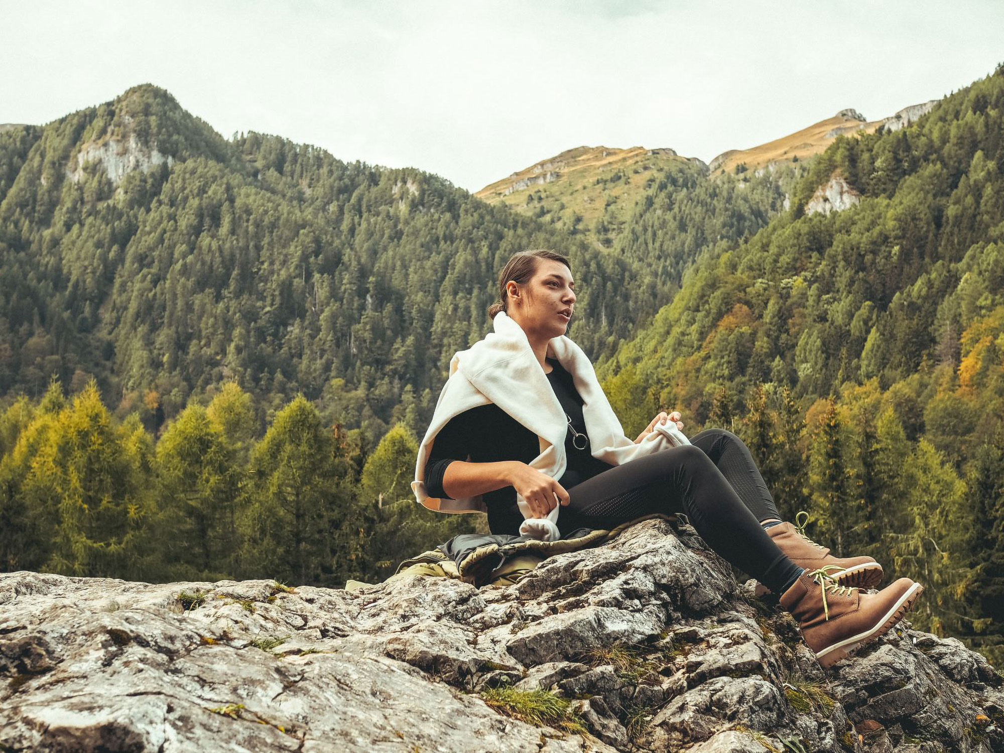 Three hikes, Two seasons, One camera