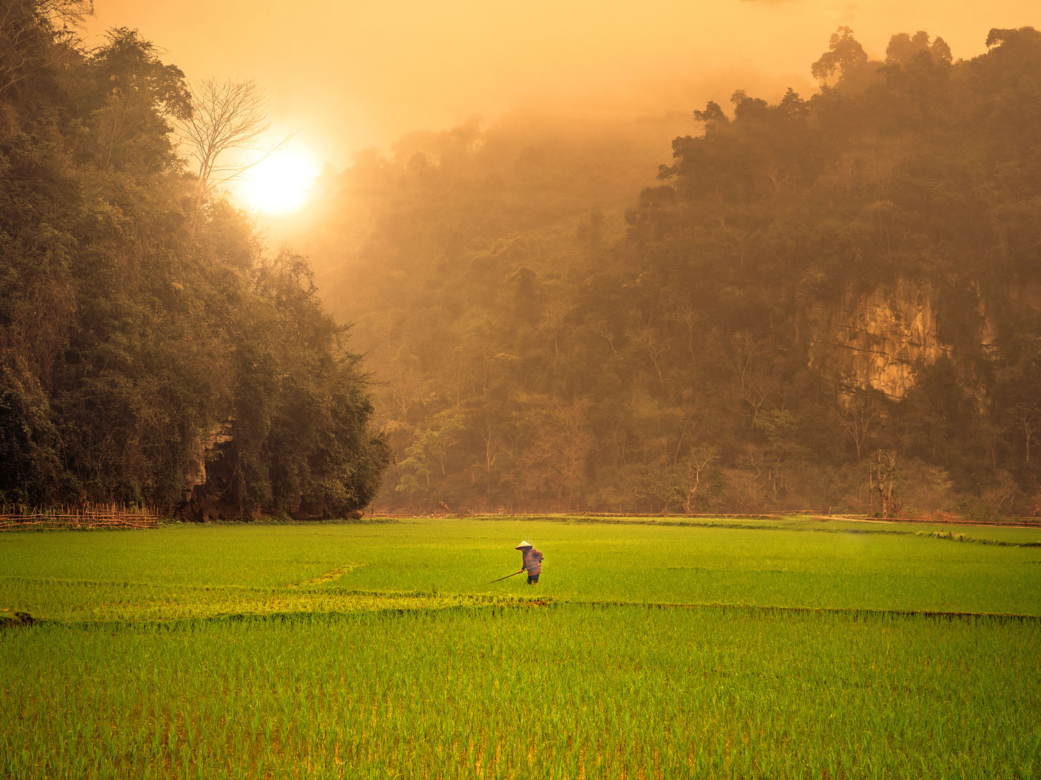CONTRAST: Photography & Stories from the Road, by Jacob Vincent Ball