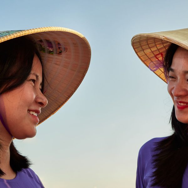I travel to get to know the world in its different facets!