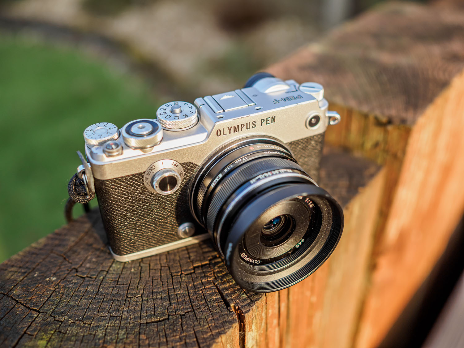 Olympus PEN-F thumb grip fix