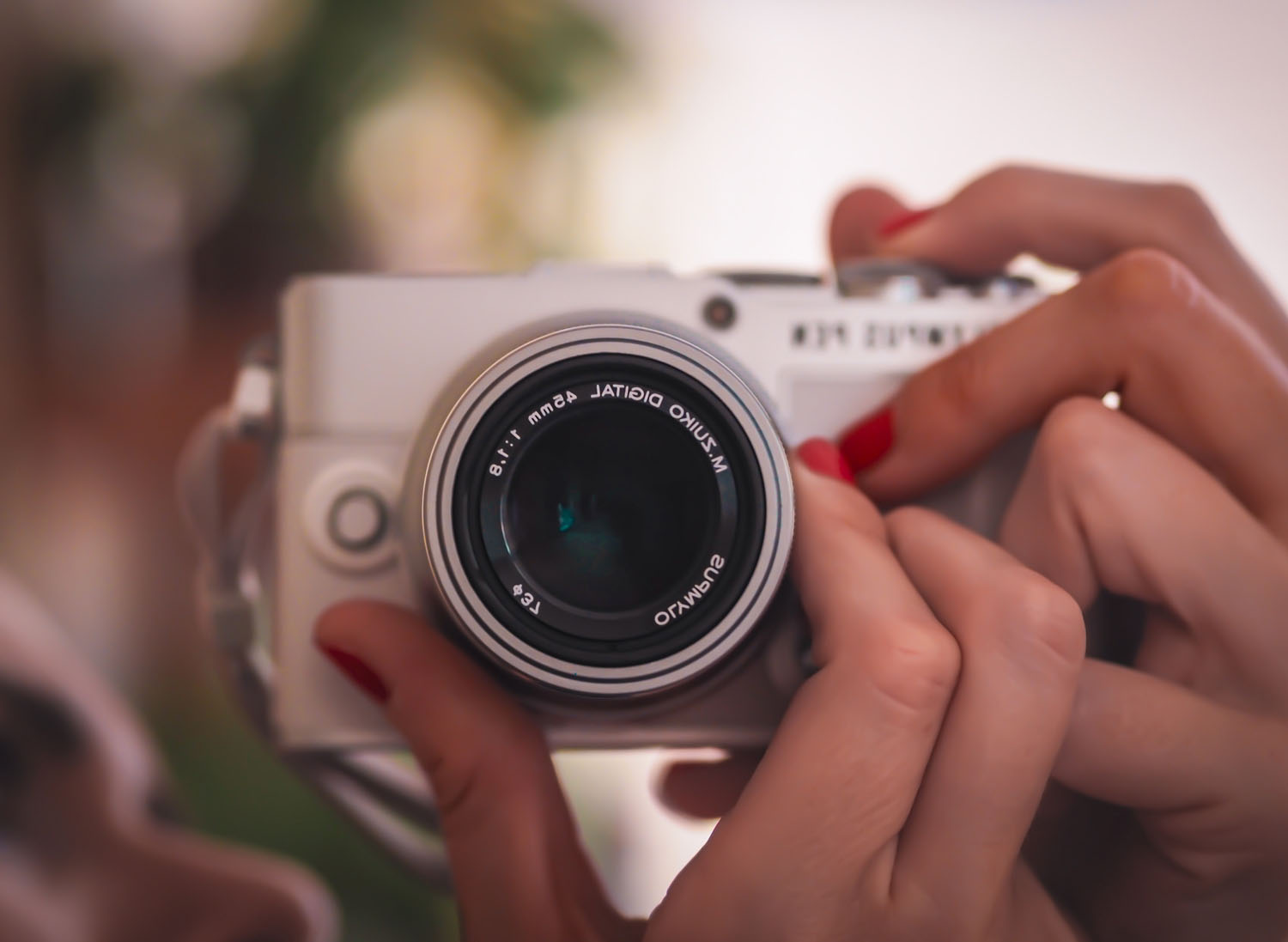 Capture the feeling with Dorina’s eyes