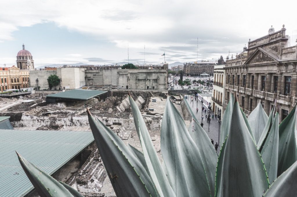 Mexico City en 3 jours - Vue depuis le rooftop el Mayor surplombant la place de la Constitution