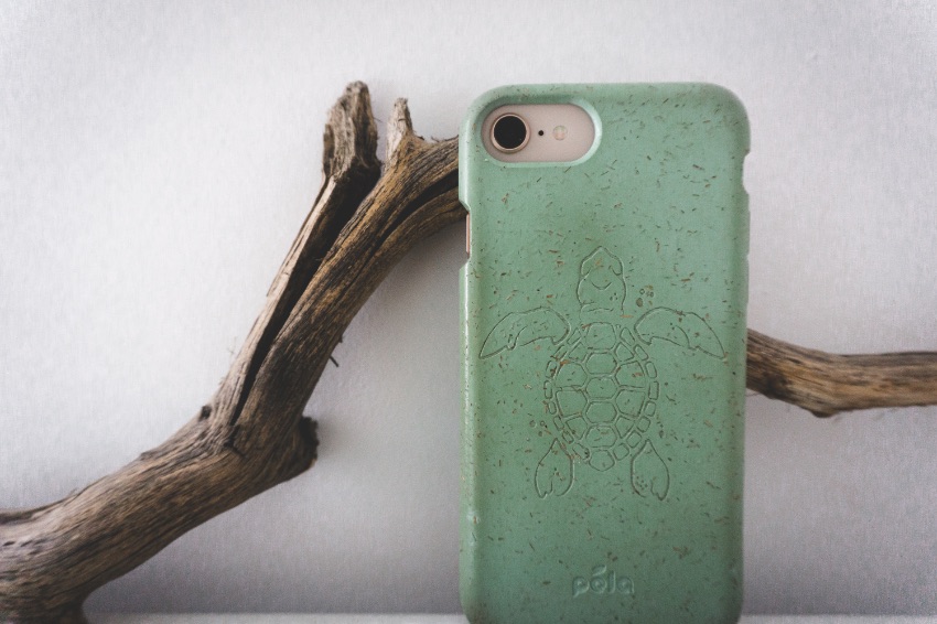 Pela case - Recycled materials - Coolest sustainable gifts