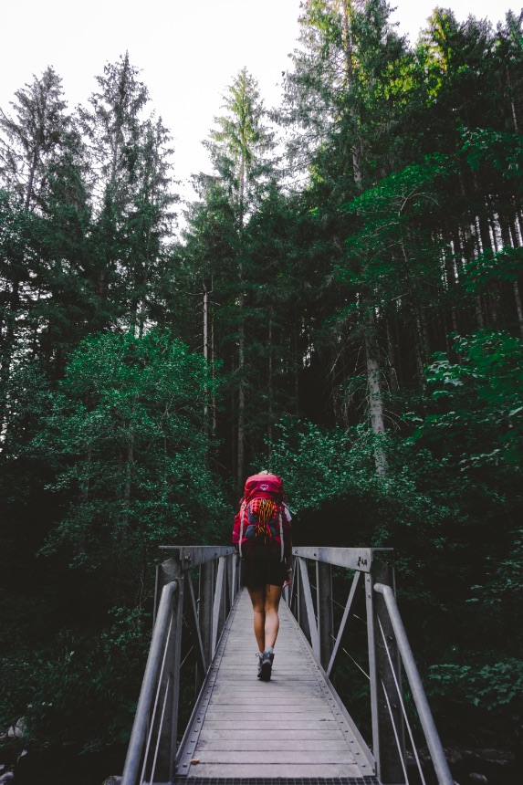 One Second Journal - le sac à dos idéal pour une randonnée dans la forêt noire