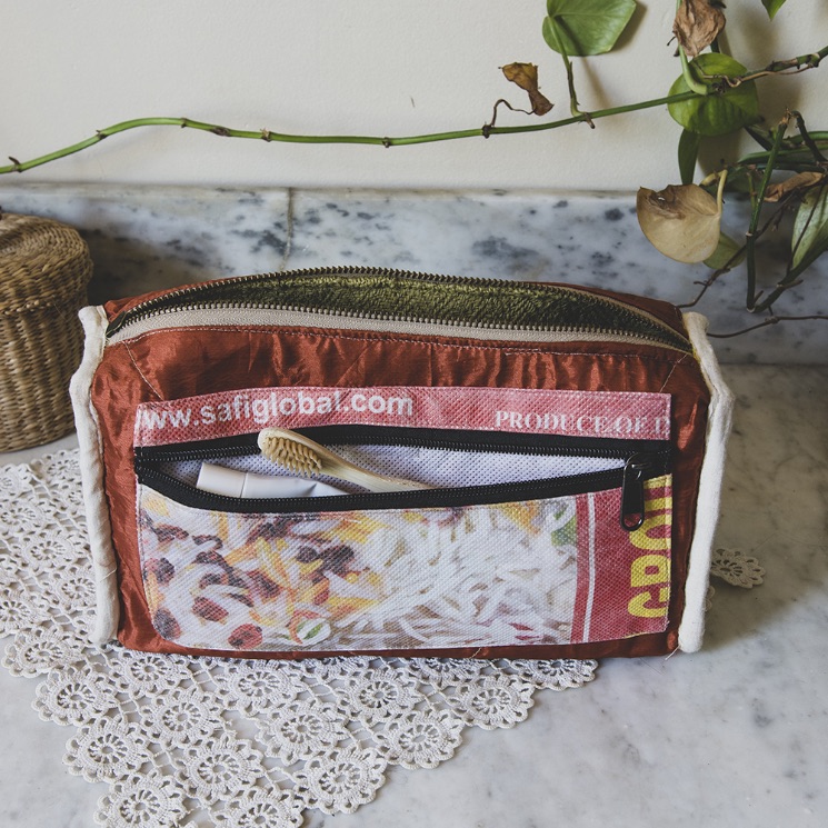 Coolest sustainable gifts - One Second Journal - Himalayan Made - Pouch