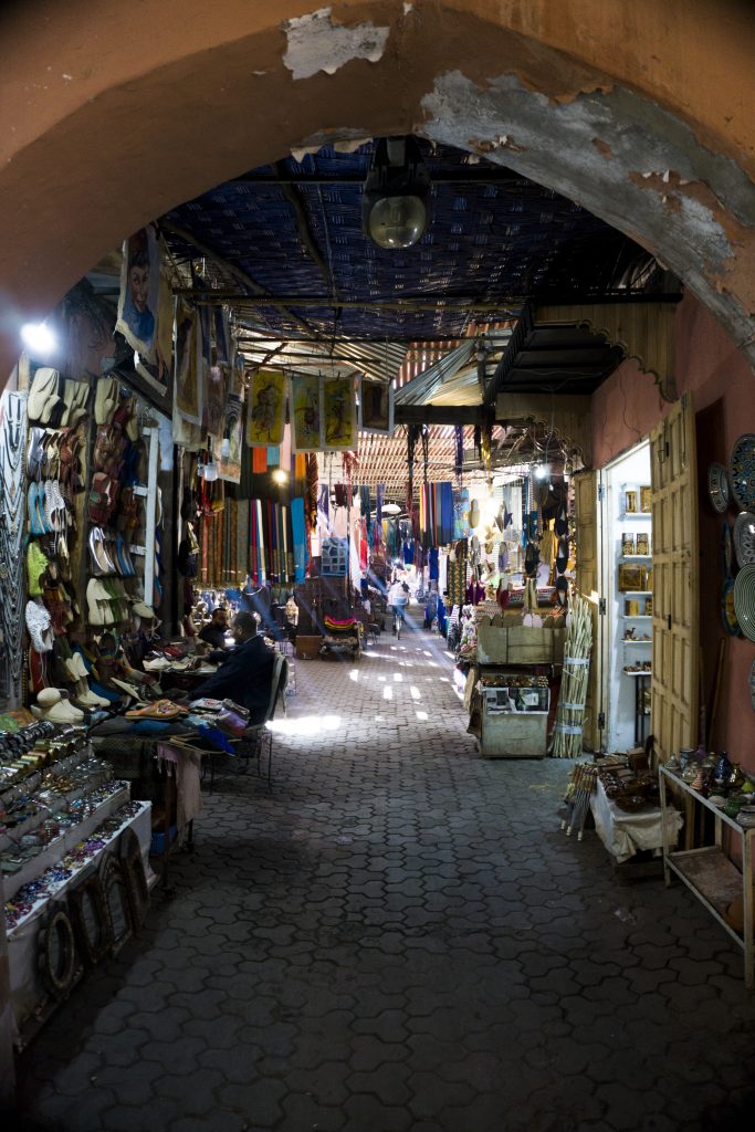 Allée Médina Marrakech -les incontournables lors d'un séjour à Marrakech
