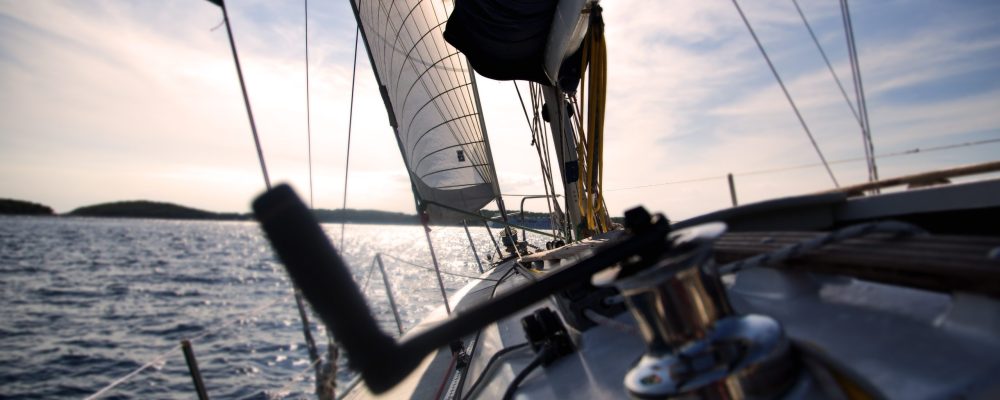 water-ocean-boat-ship-vehicle-mast-152773-pxhere.com Assicurazione Imbarcazioni