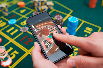 Live streaming roulette on your smartphone