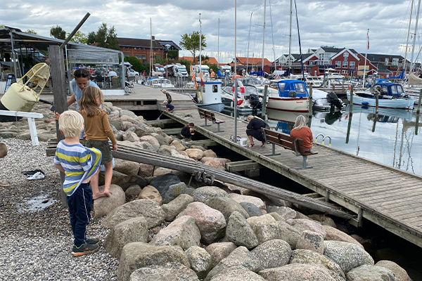 Der er altid gang i den i havnen.