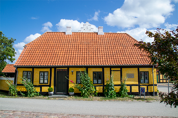 Algade og Strandgade har mange velbevarede historiske huse