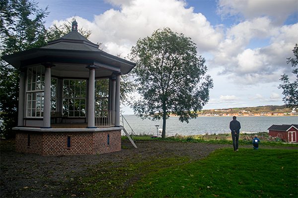 Pavillon i lystanlægget ved Lemvig