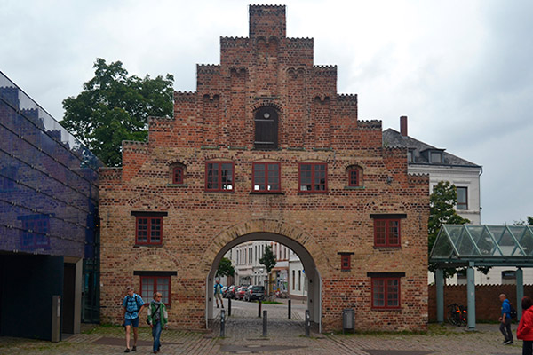Byporten Nordertor – eller Nørreport – er fra 1595 og ligger for enden af Norderstrasse i Flensburg.