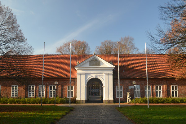 Det gamle arsenal er omdannet til kulturhus.