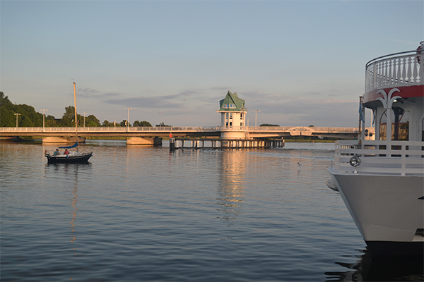 En ferie i Tyskland kunne gå til Kappeln. Her er et billede fra havnen i Kappeln.