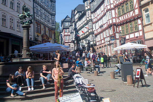 Liv og glade dage på Oberstadtmarkt.