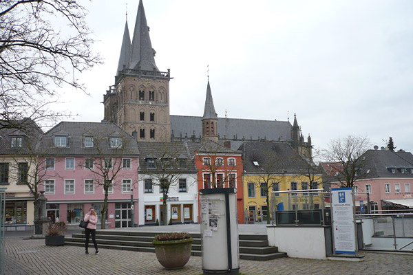 Xantens domkirke regnes for den største kirke mellem Köln og havet. Den er grundlagt i 1200-tallet.